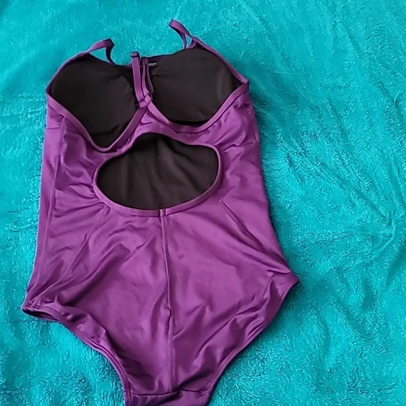1pc. Swimsuit NWT Spf 50 - Picture 3 of 5